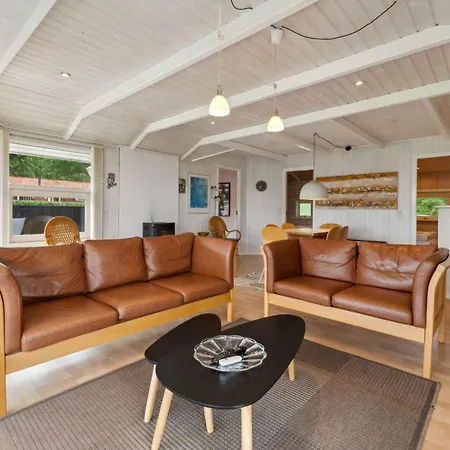 Lovely Summer House With Sea View * 하데르슬레우