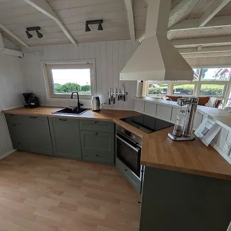 Lovely Summer House With Sea View Хадерслев