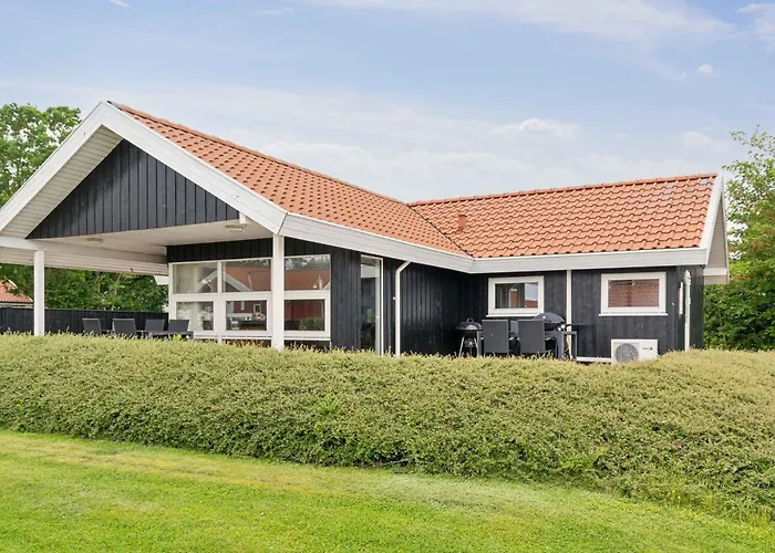 Lovely Summer House With Sea View Feriehus Haderslev