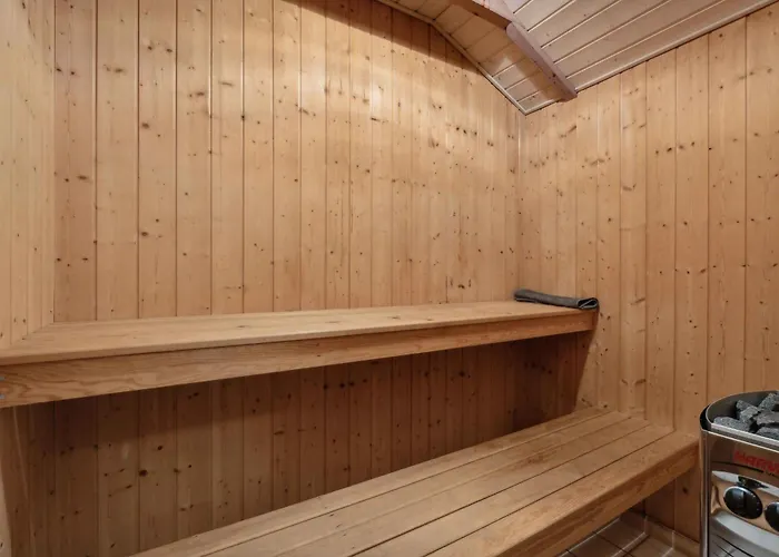 Feriehus Lovely Summer House With Sea View *